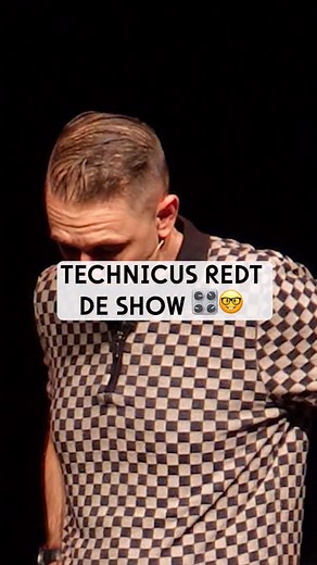 96 reactions | Technicus redt de show! ​​​​​​ ​​​​​​​​​​​​​ Waar kom je kijken? En met wie? Meer data op mijn speellijst via link in bio. #metblokjes #woutermonden #cabaret #cabaretier #caberetier #humor #lachen #grapig #grappigefilmpjes #theater #uitgaan #comedian #standup #standupcomedian #grappig #geinig #lol | Wouter Monden | Facebook