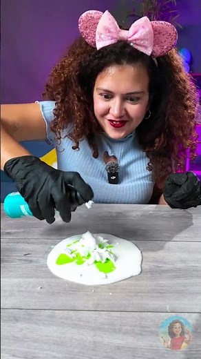 GIANT GREEN SLIME: SO SATISFYING 😳💚