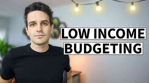 How I manage my money on a low income (budgeting + saving)