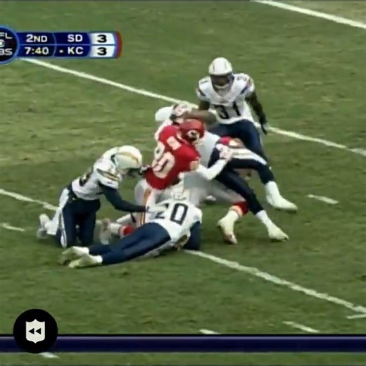 On this date in 1997, with the thirteenth pick in the #NFLDraft the Kansas City Chiefs select... Tony Gonzalez! (🎥 @nfllegacy) | NFL on CBS