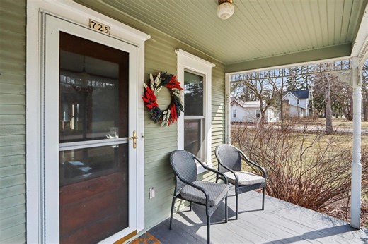 725 Main St, Poynette, WI 53955 - MLS 2018019 - Coldwell Banker