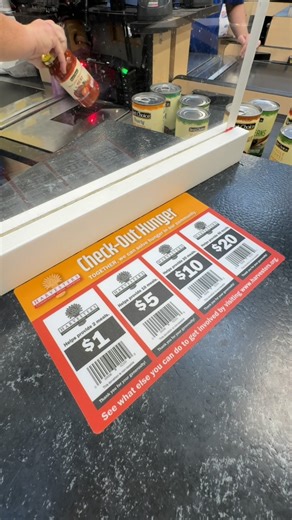 Hunger in Kansas City is real and we’re stepping up to help our neighbors. 💙❤️ We recently donated 18,000 pounds of food including peanut butter and green beans to @harvesters to help fill empty shelves and plates across our community. Here’s how Chopper Shoppers can make a difference: 🥫 Drop off shelf-stable items in the food barrels at your neighborhood Price Chopper 💵 Donate $1, $5, $10, or $20 at checkout through Check-Out Hunger — every dollar provides two meals for local families 🌐 Or 