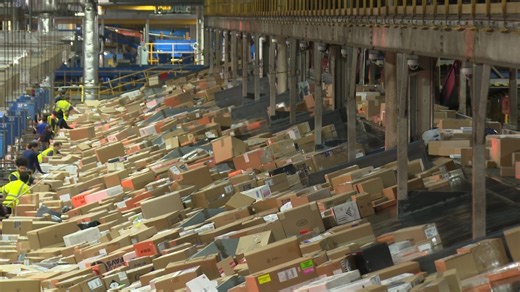 FedEx expects Tuesday to be busiest shipping night of the season