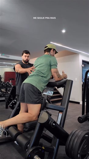 Fernando Escarião on Instagram: "TUTORIAL DE FLEXORA EM PÉ 💪🏼😮‍💨🍑 💪🏼 Para um acompanhamento de Dieta e Treino com nossa equipe, é só comentar “EU QUERO” nesse post! ☑️ Avisos: - Este post é educacional, estou me formando em Ed Física. - Os planos individualizados são feitos pela minha equipe (CREF e CRN registrados). - Sempre procure profissionais habilitados!"
