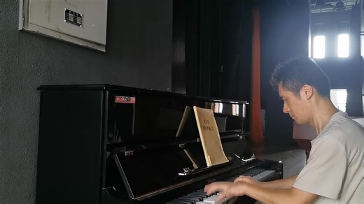 DIY helicopter kit in California Hello! My English name is John Clark, and my Chinese name is Zhu Haijun. I am truly delighted to introduce myself as the Helicopter Sales Manager at Changzhou Zhonglian Aviation Technology Co., Ltd. Additionally, I am an avid piano enthusiast. In my leisure time, I play the piano to soothe my mood and unwind. I’m an amateur pianist, and I’m not busy right now—so I’m off to play the piano. If you have anything to say, please leave me a message; I’ll get back to yo