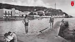 17K views · 519 reactions | Barcola di ieri e di oggi ☀️ La riviera di Barcola è da sempre un punto di riferimento per i triestini: d'estate per godersi il sole e il mare o trovare refrigerio all'ombra della Pineta, nelle altre stagioni per rilassarsi passeggiando sul lungomare. | Comune di Trieste | Facebook