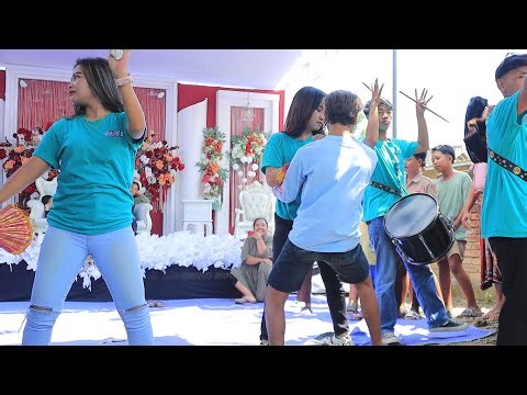 Eva & Anggi's Dances Make Men Weaken! | Just a Side Effect - Live FAMOR MANIA