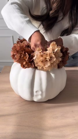 DIY Pumpkin Centerpiece - Perfect Fall Home Decor