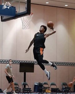 😂 Ricky Rubio during the Phoenix Suns dunk line! | Ballislife