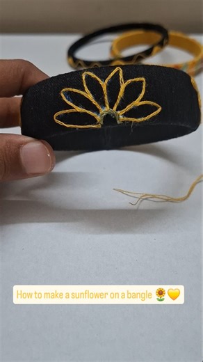The Bangle Box on Instagram: "How to make a sunflower on a bangle 🌻💛 #handmadejewelry #threadbangles #banglelove #jewelrymaking #handcrafted #indianjewelry #madeinindia #handmadewithlove #jewelrydesigner #smallbusiness #supporthandmade #handmadedecor #jewelrylover #bangles #diyjewelry #artisan #jewelryaddict #handmadeindia #traditionaljewelry #bollywoodjewelry #jewelryfashion #jewelrycollections #jewelrydesign #handmadedecoration #jewelrymakingclass #jewelryfashion #jewelrycollections [ handma