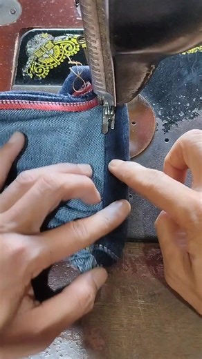 14K views · 212 reactions | neat jeans hem with a classic sewing machine #sewing #sewingtutorial | RUDI Tailor | Facebook