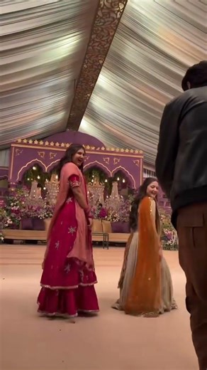 Mehndi Night Girls Dance | Pakistani Wedding Dance Video