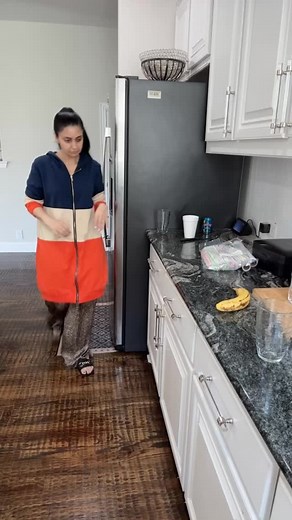 379K views · 25K reactions | Cleaned my kitchen today, made lunch for my kids then went to @skin_medspa for a much needed self care session. #deepcleaning #kitchencleaning #dailyroutine #dailyvlog #skincare #selfcare | Sham.glam1 | Facebook