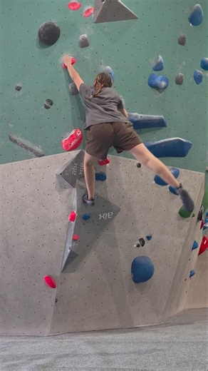 Crimp climbing #bouldering #climbing