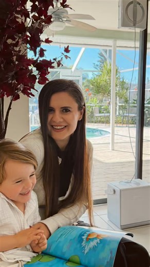 Merve on Instagram: "Cleaning troubles or WINBOT — your choice ✨ I’ve been using the WINBOT W2 PRO OMNI, and watching it leave my windows spotless in seconds still amazes me. Fully cordless, edge-to-edge cleaning, triple-nozzle spray… it just does the job perfectly while I enjoy my day. Discover it here ➜ https://bit.ly/47NyzS3 #ECOVACS #WINBOTW2PROOMNI #windowcleaning #SmartHome #MomLife #CleanWithMe #HomeHacks #CleaningTech #SpotlessWindows #CleaningMadeEasy"