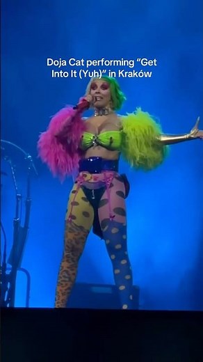 Doja Cat performing “Get Into It (Yuh)” in Kraków, Poland. #dojacat #concert