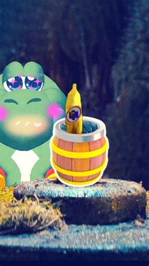 Beeeg Mario Kart Items - Banana Barrel