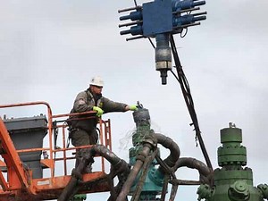 Super fracking digs deeper to pump up natural gas production