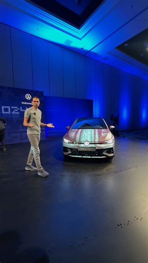 How different is the VW Golf 8 GTI facelift?