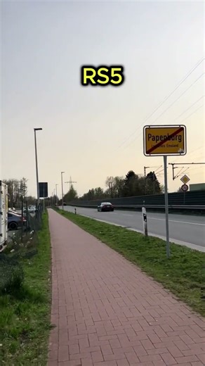 BMW M3 vs Audi RS5 One of These Sounds WAY Better