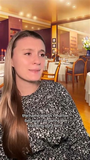 🫣🫣🫣🫣 #server #skits #reels #hostess #drama #restaurant #customerservice | Floofy Doofy