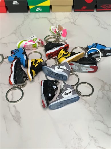 mini sneakers 👟 #minisneakers #sneakerhead #minishoe #airjordan #fyp | mini sneakers