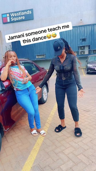 Someone teach me this dance I beg😅. Two left feet innit#juliethetraveller #extrapressure #dance