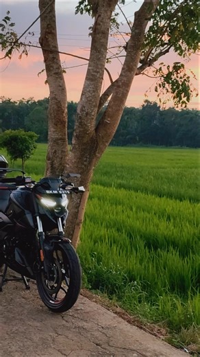 😚🤚 #n160rider #bikelover #eveningvibes #natural #foryou #fypシ