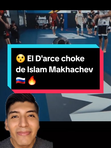 El D'arce Choke de Islam Makhachev en UFC