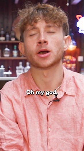 Brits try Detroit Style Pizza in... London! 🍕 | JOLLY