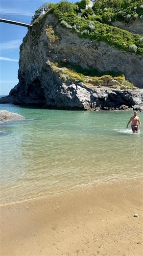 172K views · 4.9K reactions | A little corner of paradise on Towan Beach, Newquay ☀️ | Hello Cornwall | Facebook