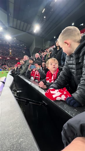 Isaac Kearney y su amor por Liverpool FC