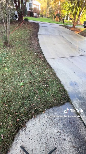 Effective Window Cleaning with Pressure Washing Techniques