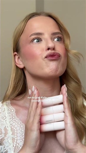 Run to grab your Kylie cosmetics coconut lip then!! 🥥✨ #makeup #kyliecosmetics #liptint #lipmakeup