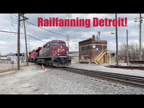 Busy Railfanning in Detroit!