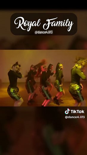 Royal Family 👑 #fypシ #parrisgoebel #royalfamily #fy #dance