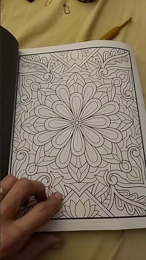 100 Amazing Patterns: An Adult Coloring Book