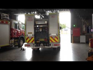 CFA - (FRNSW 067) Morwell Pumper Turning Out