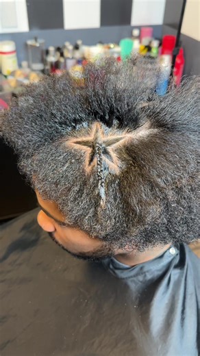 I will give you THE MOON AND STARS 🥹💫 no exaggeration! 🙇🏾‍♀️💭🌌 This is a 5 Star Freestyle that I was requested to do! I sketched this design in my head before taking it onto the scalp. My clients go-to symbols in life are the moon and the stars so I wanted to incorporate his every day well-being into his hair design. I love the days I get to show up in my TRUE form; as an artist. I am proud 🤩 - Ari #star #braids #hairart #freestylebraids #phillyhairstylist