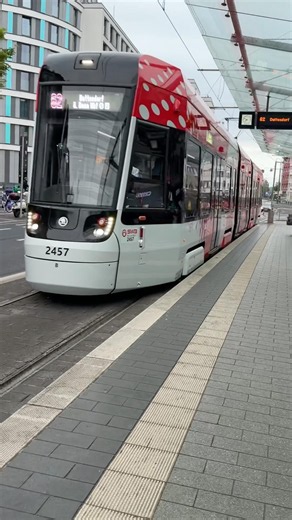 Straßenbahn Bonn Tram 2457 der SWB Škoda 41T ForCity Smart #tramspotting