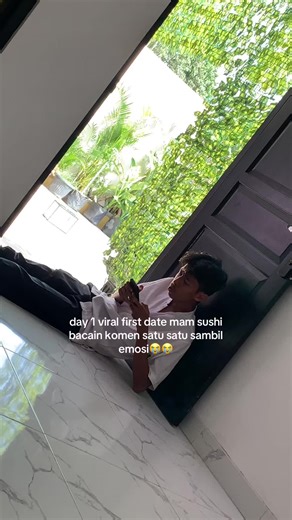 ahahahaha #first #date #sushi