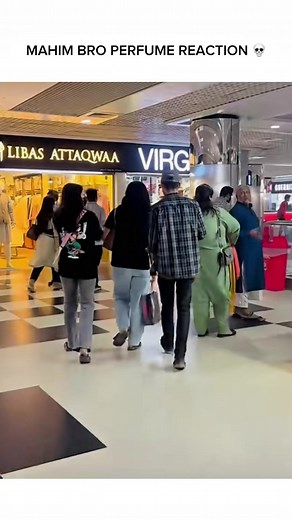 10K reactions · 61 shares | আজকের পৃথিবীতে confidence শুধু আচরণে নয় একটি elegant scent-ও আপনার story শুরু করে। Infinity Aura by Smash Luxury Timeless fresh-spicy-woody blend, premium oil, long-lasting stay। Subtle, sophisticated, unmistakably bold।  নিজের signature scent তৈরি করুন। | Smash Luxury | Facebook