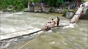 5 dead, 11 missing after bridge collapse in Pakistan