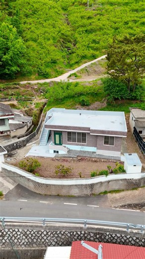 Think country living is inconvenient? This top-tier location is just 5 minutes from town and near...