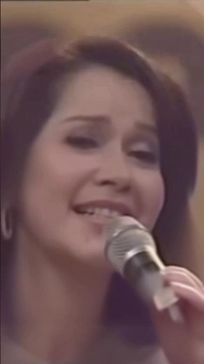 Iis Sugianto - Jangan Sakiti Hatinya (Video 2010), karya : Rinto Harahap #lagulawas #lagukenangan