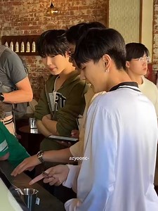 삼촌은 영어통역도해주고 참든든하녜
