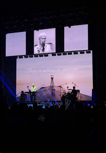 Videoke pro max 😂🥹 🏷️ #michaellearnstorock #mltr #concert
