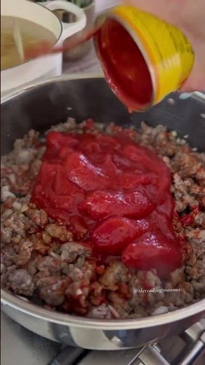 The easy way to make stuffed shells — deconstruct them! And you guessed it - in one pan and in 30