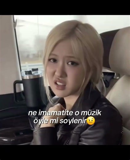 İrEmAmOmAmItEgUmMeGuMmE#destek #blackpink #jisooo #rose #kesfet #babyjisoo