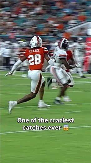 How is this even possible?! 🤯 #virginiacavaliers #accfootball #collegefootball
